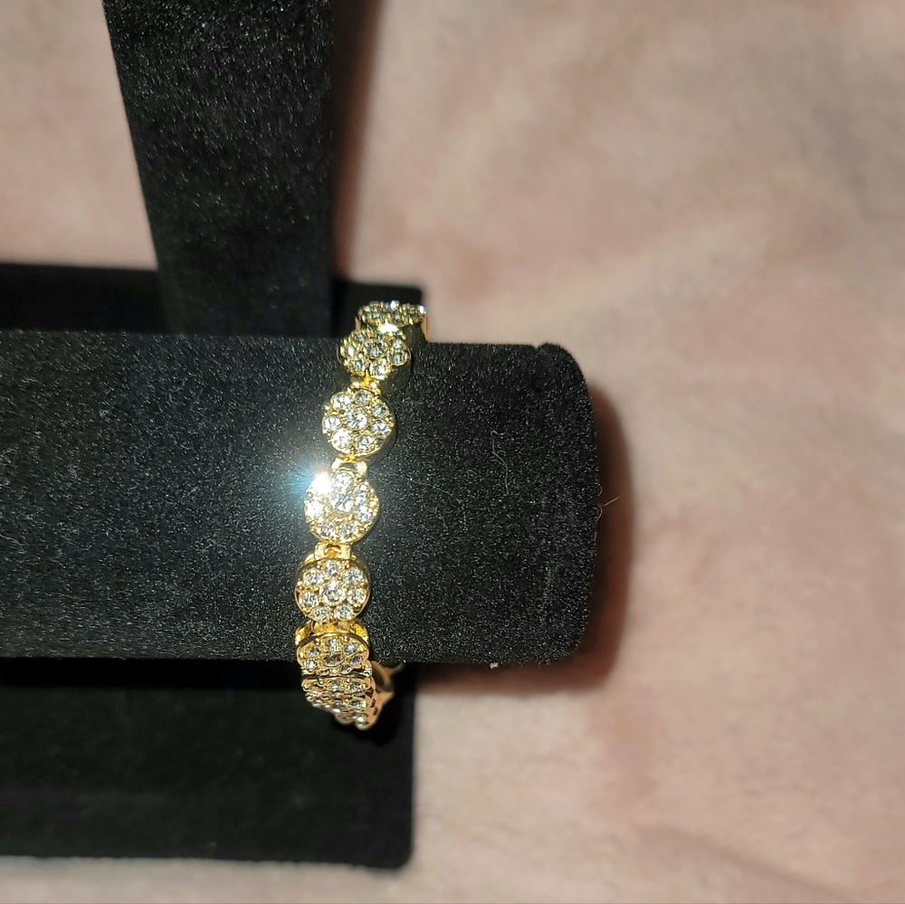 Fasion Jewelry Sparkling Color Gold and Rhinestones Bracelet - Picture 4 of 7